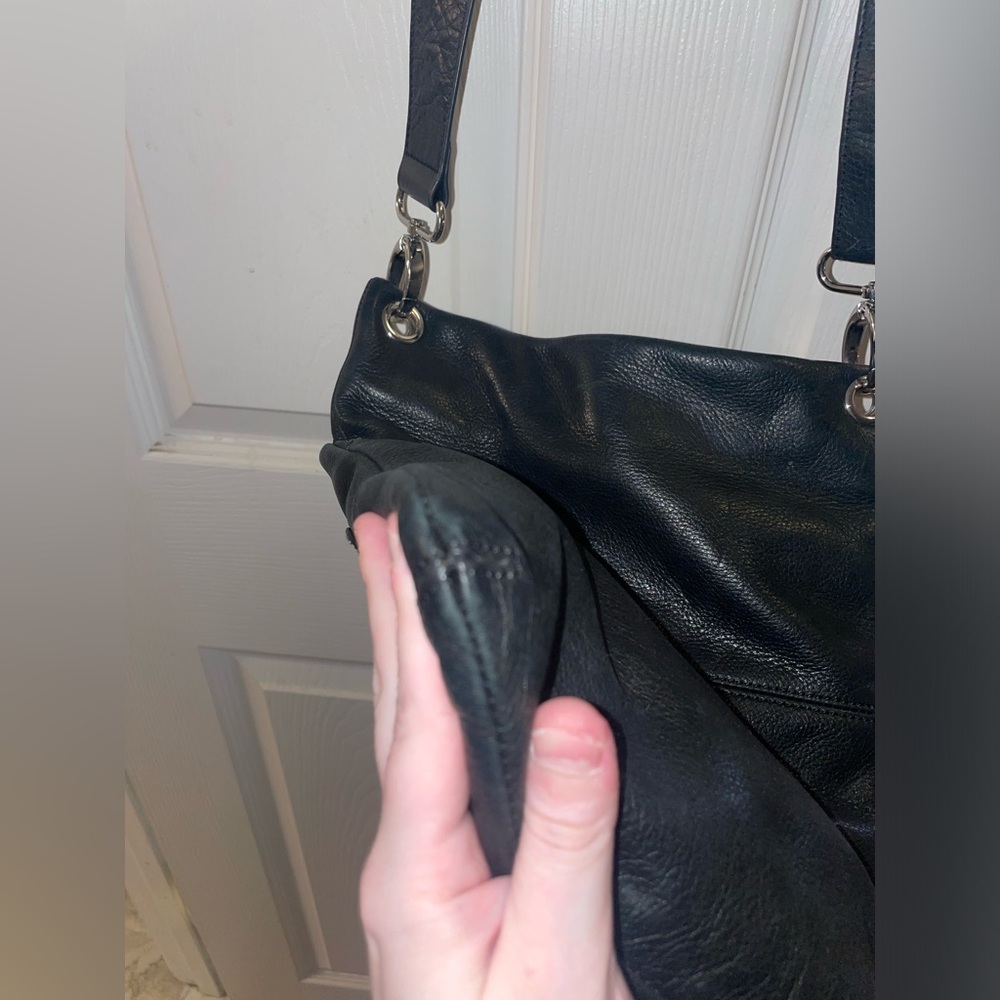 MARGOT GENUINE LEATHER CROSSBODY 🖤 - Picture 10 of 13